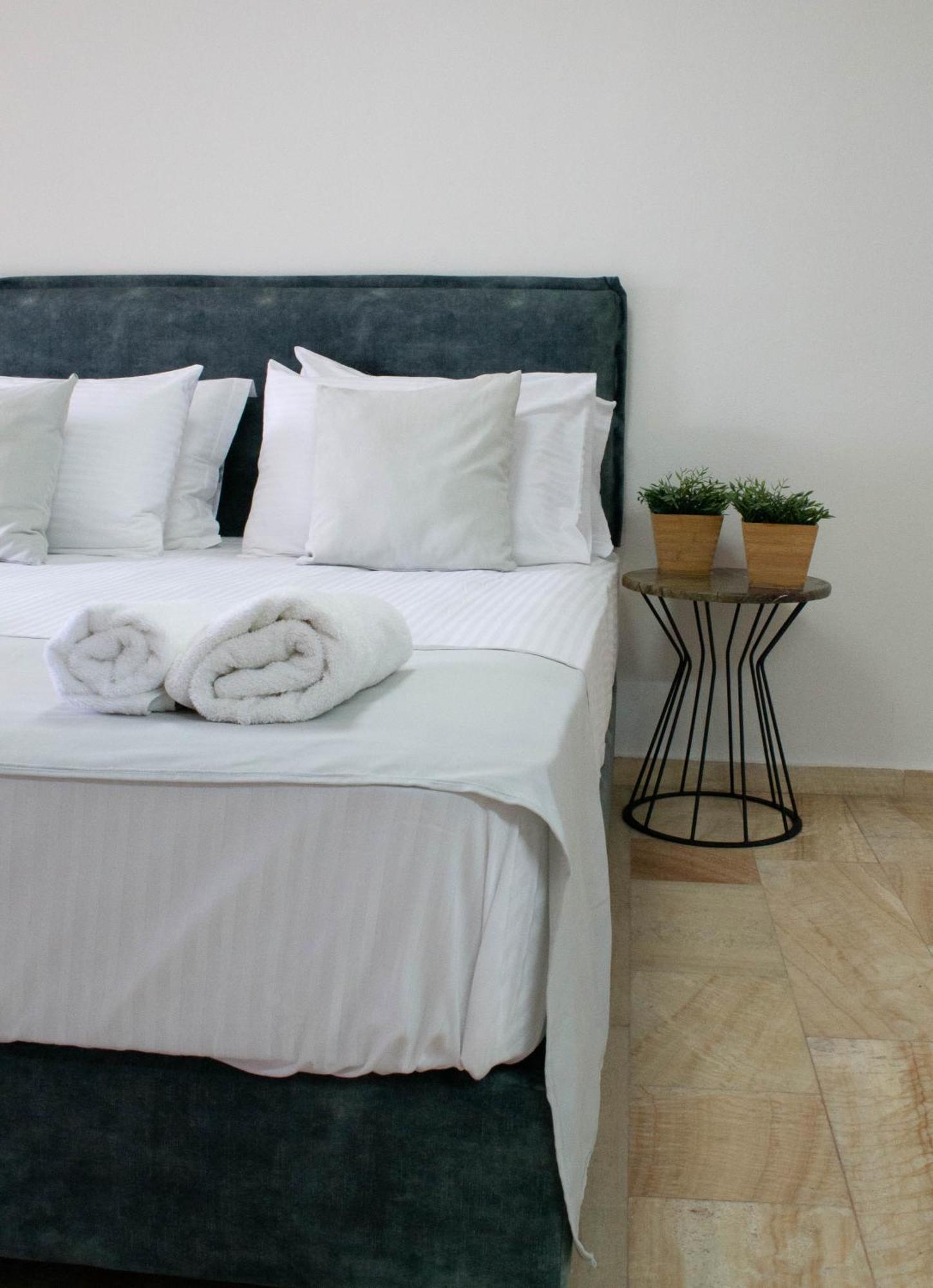 Oniropetra Luxury Suites Armakha Extérieur photo