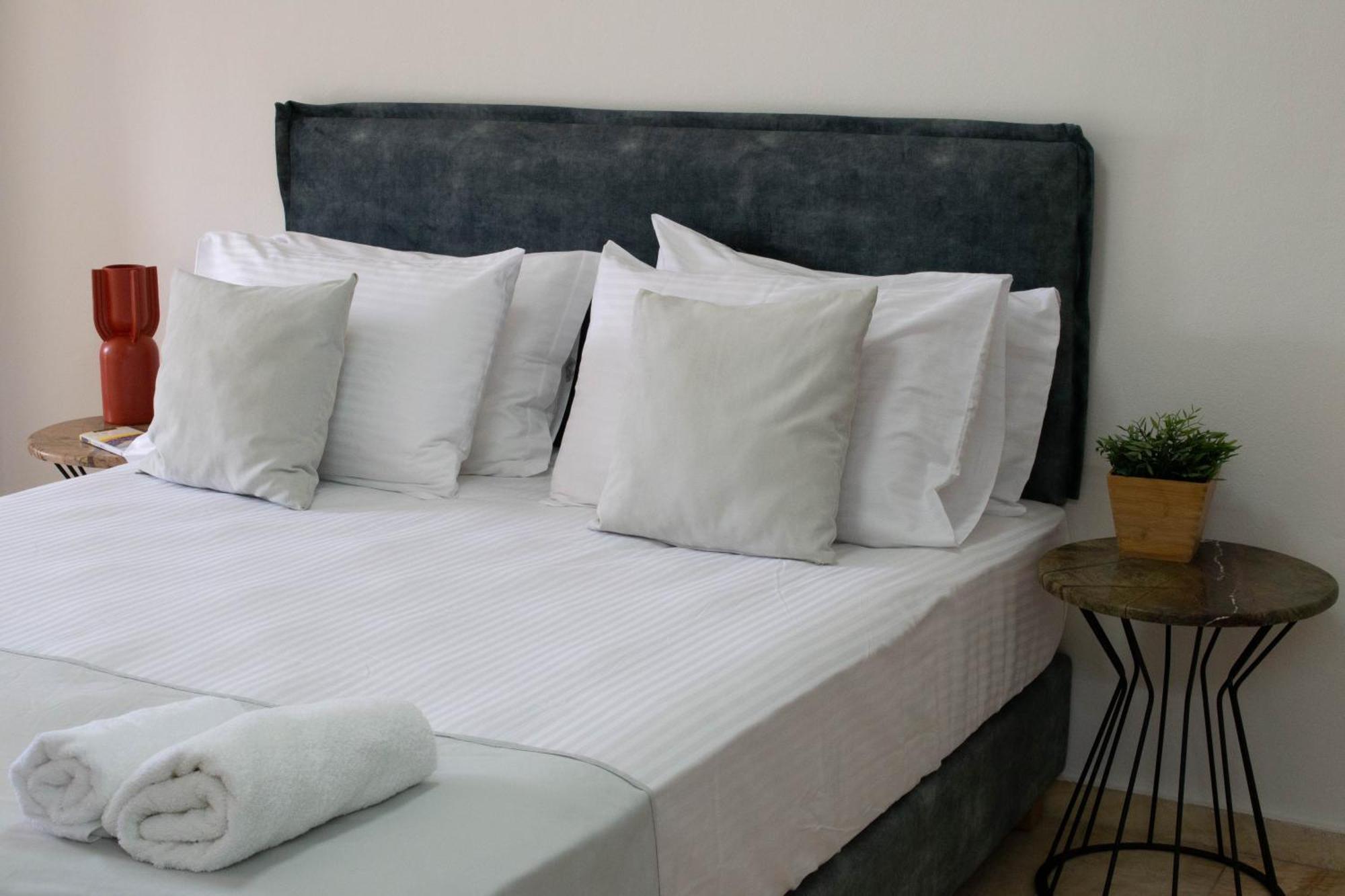 Oniropetra Luxury Suites Armakha Extérieur photo