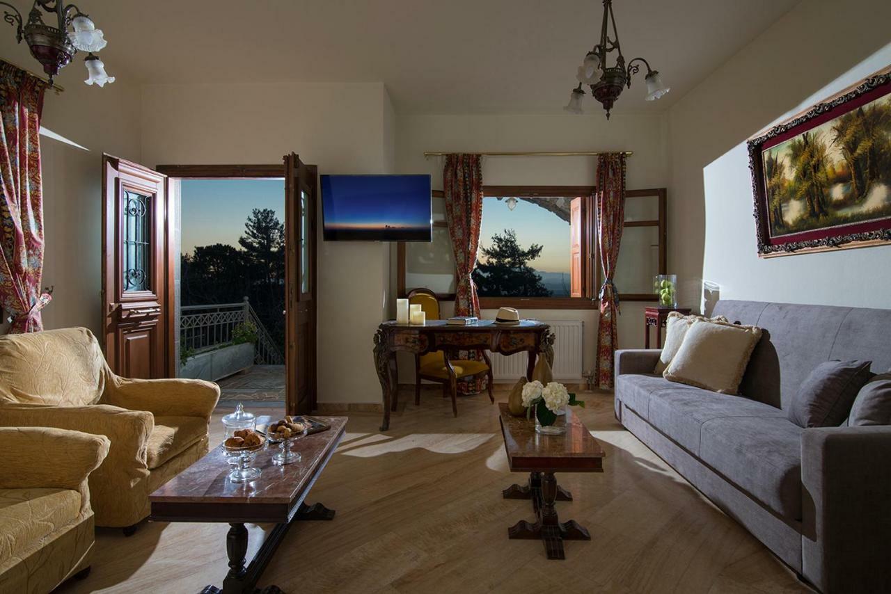 Oniropetra Luxury Suites Armakha Extérieur photo