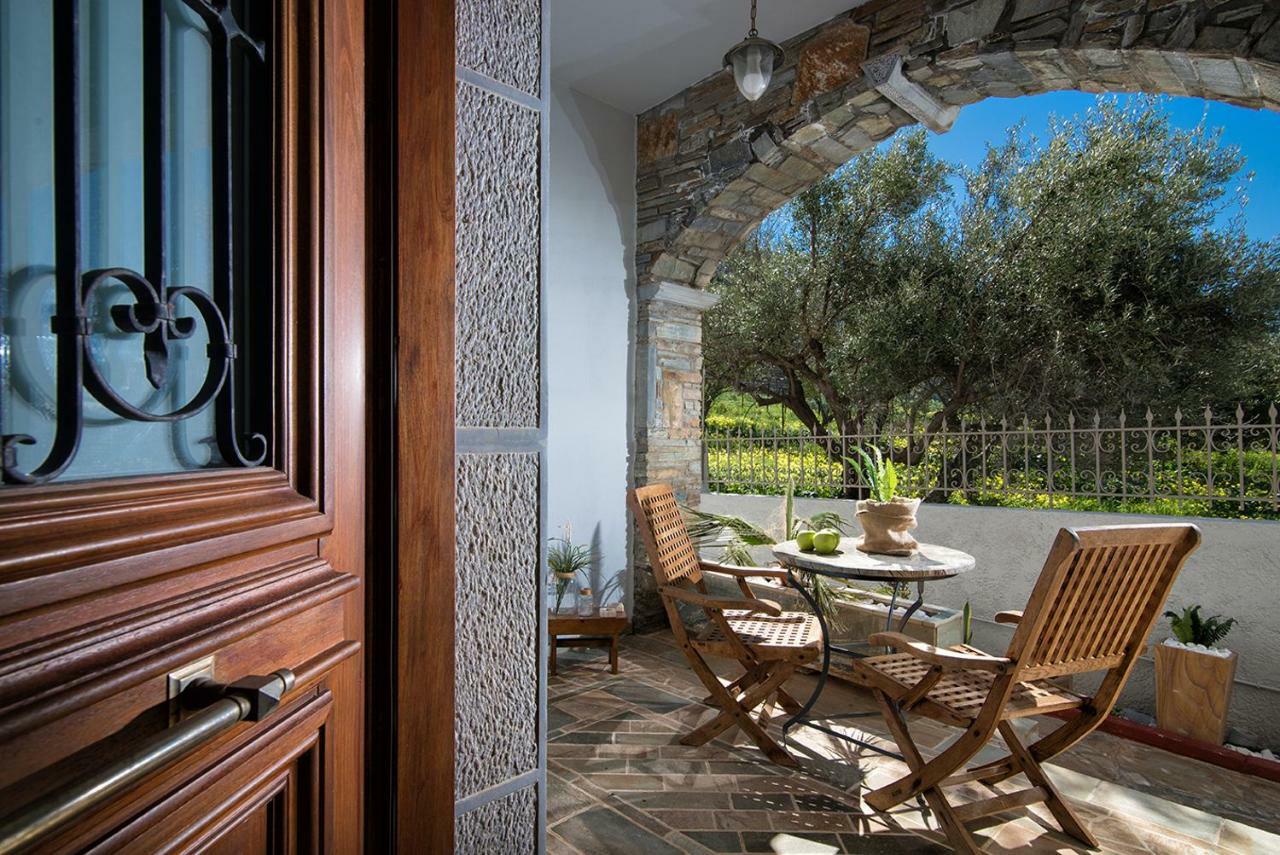 Oniropetra Luxury Suites Armakha Extérieur photo